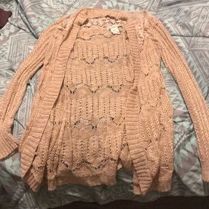 Super cute cardigan!!